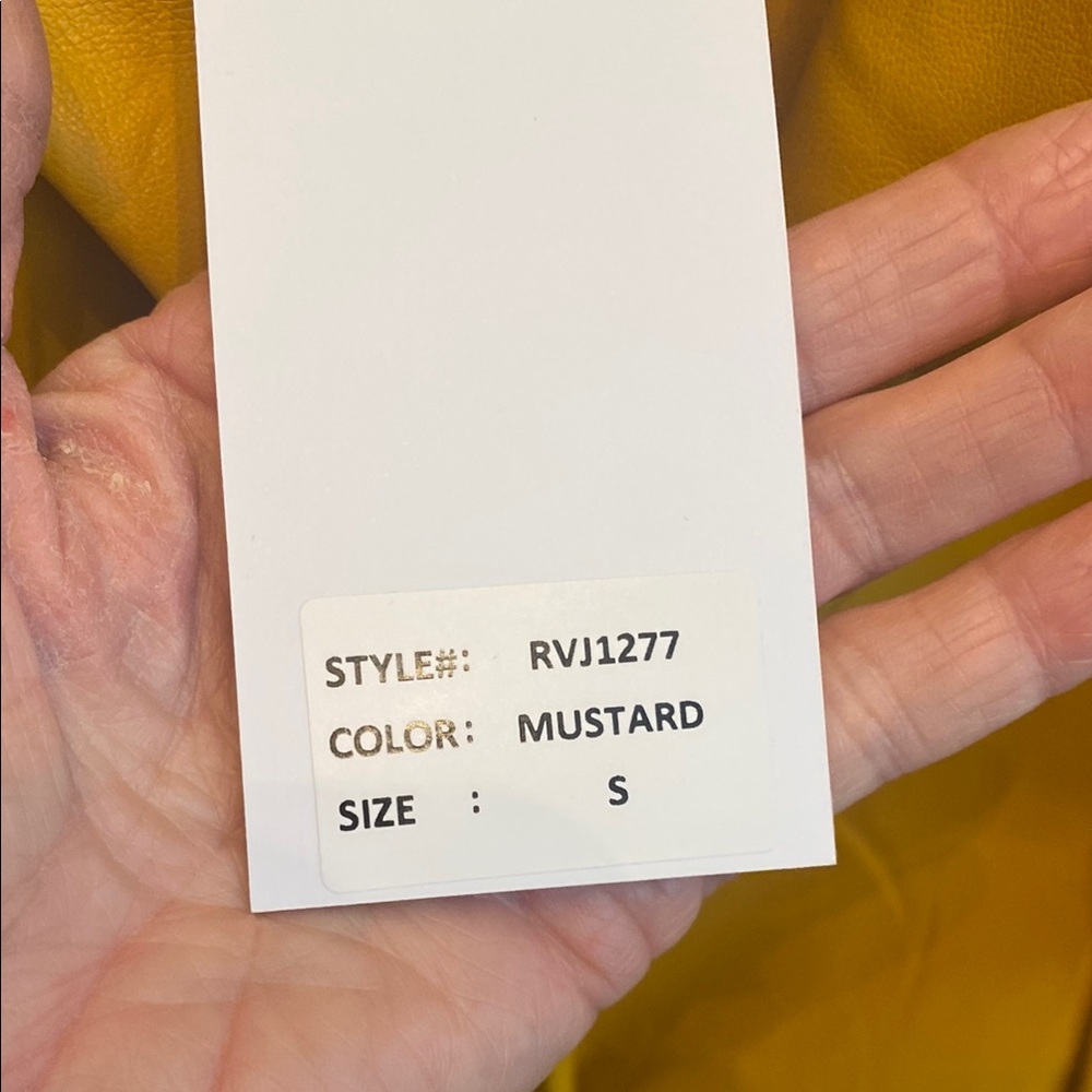 NWT Yellow Structured Blazer with Tailored Fit - Picture 4 of 10